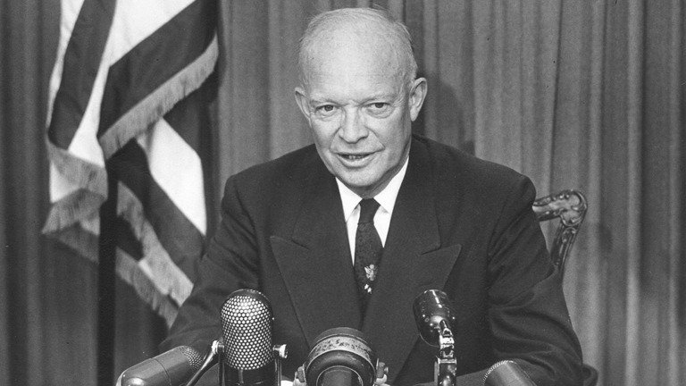 Dwight Eisenhower anuncia fim das relações diplomática com Cuba. Foto: Desconhecido